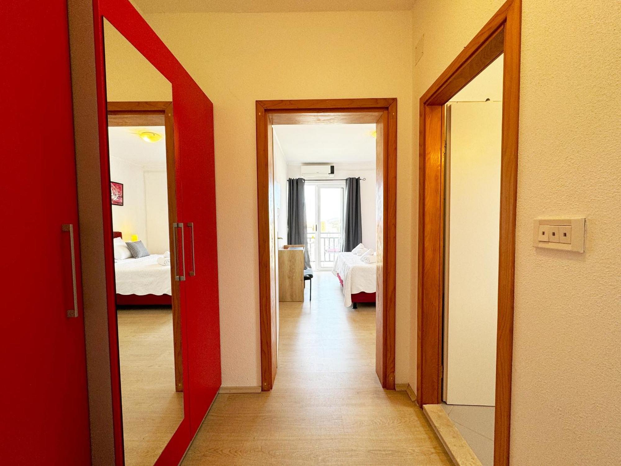 Hvar Sunny Hill Apartman *